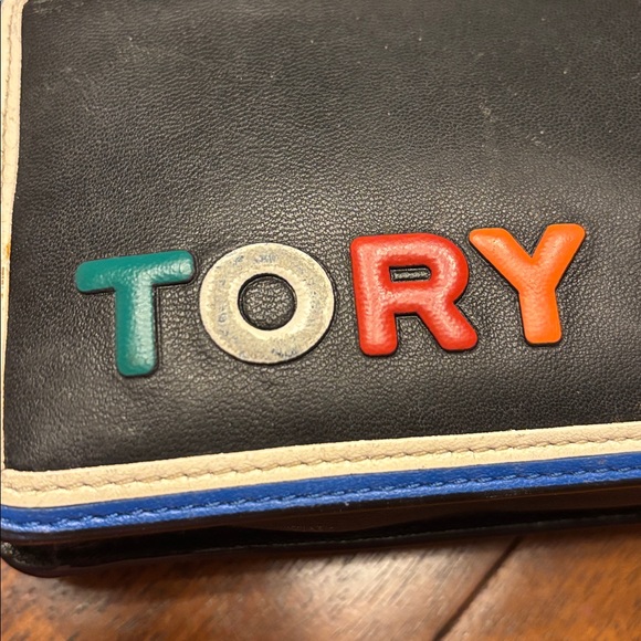 TORY BURCH WRISTLET WALLET LEATHER IN MULTICOLOR - Picture 3 of 13